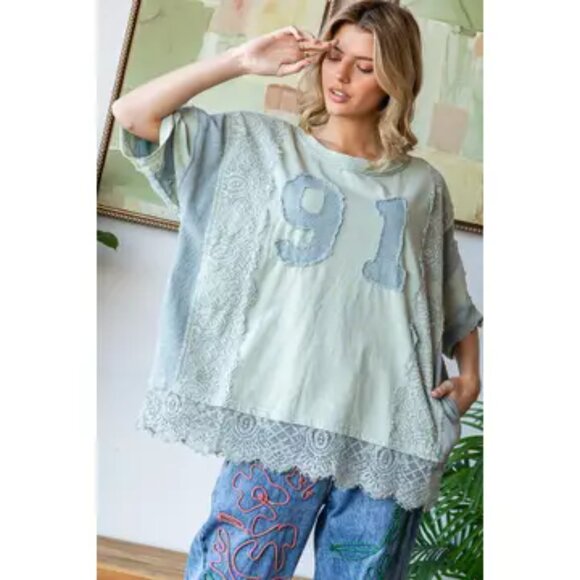 Oli & Hali Washed Number Patchwork Mix Media Tee NEW Size Medium - Picture 2 of 6